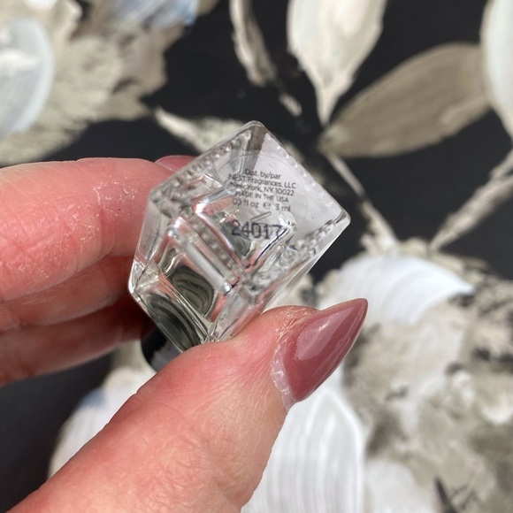 NIB NEST Golden Nectar 3 ml. Mini Travel Size Perfume. - Picture 4 of 10